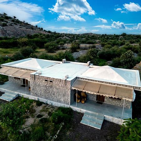 Hotel Clarks Safari Jawai Jawai Bandh Esterno foto